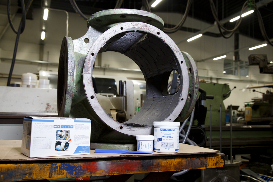 WEICON A | Systém epoxidové pryskyřice plněný ocelí pro opravy a vyplňování spár Certifikace DNV