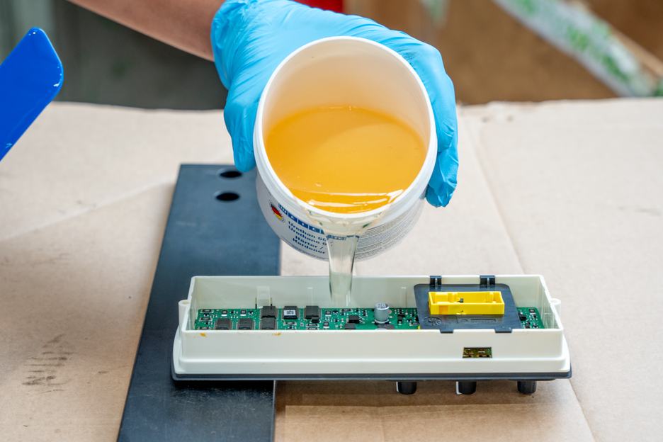 Urethane 60 | Polymočovinová licí a nátěrová pryskyřice