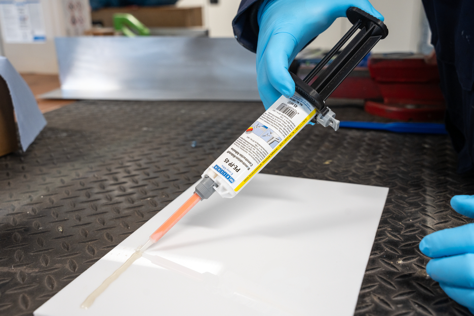 Easy-Mix PE-PP 45 | construction adhesive based on methyl acrylate for special plastics