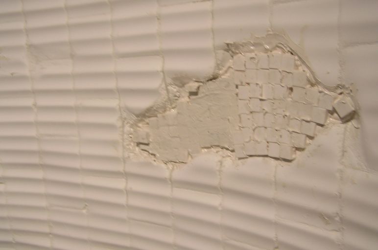 Rozbitý mlýnský kámen