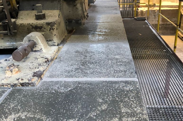 Opravená podlahová deska