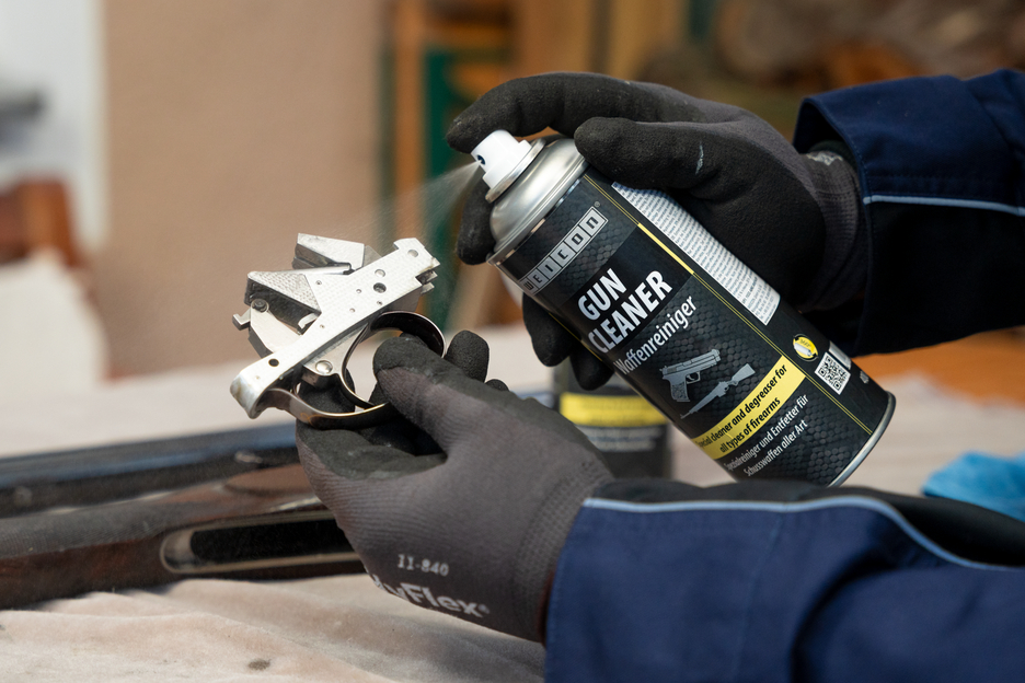 WEICON Gun Cleaner | Speciální čisticí a odmašťovací prostředek pro všechny typy střelných zbraní