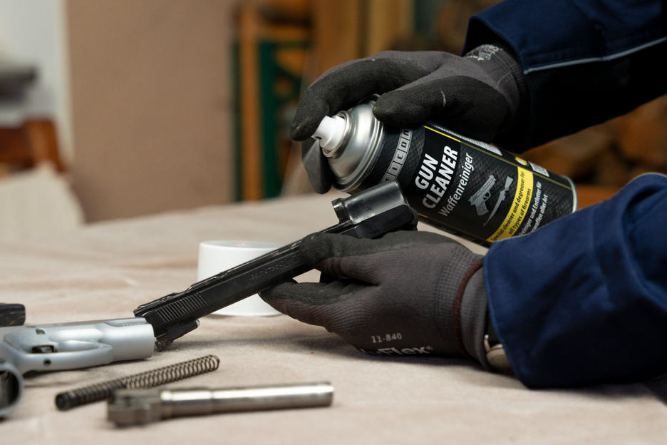WEICON Gun Cleaner | Speciální čisticí a odmašťovací prostředek pro všechny typy střelných zbraní