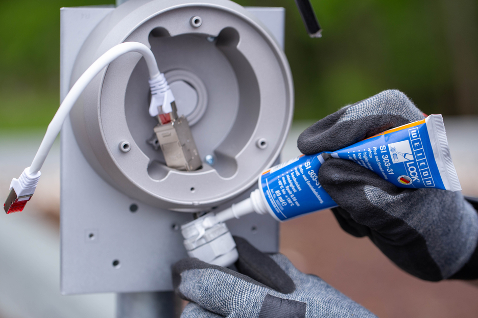 WEICONLOCK® SI 303-31 Těsnění trubkových a hrubých závitů | nízká pevnost, vysoká viskozita, certifikace ISEGA