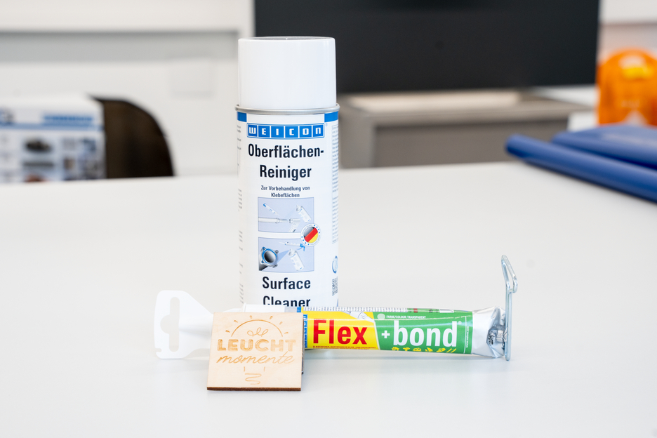 Flex+bond® | trvale lepivé a těsnicí